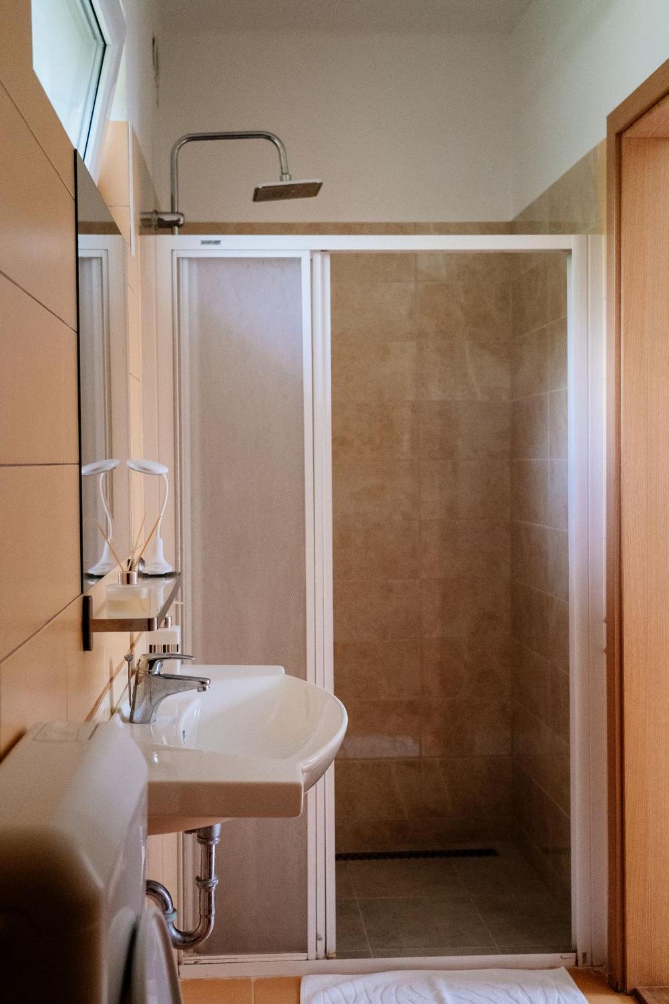 Gurudeva Bhavan – Eco Village Somogyvámos Exteriör bild