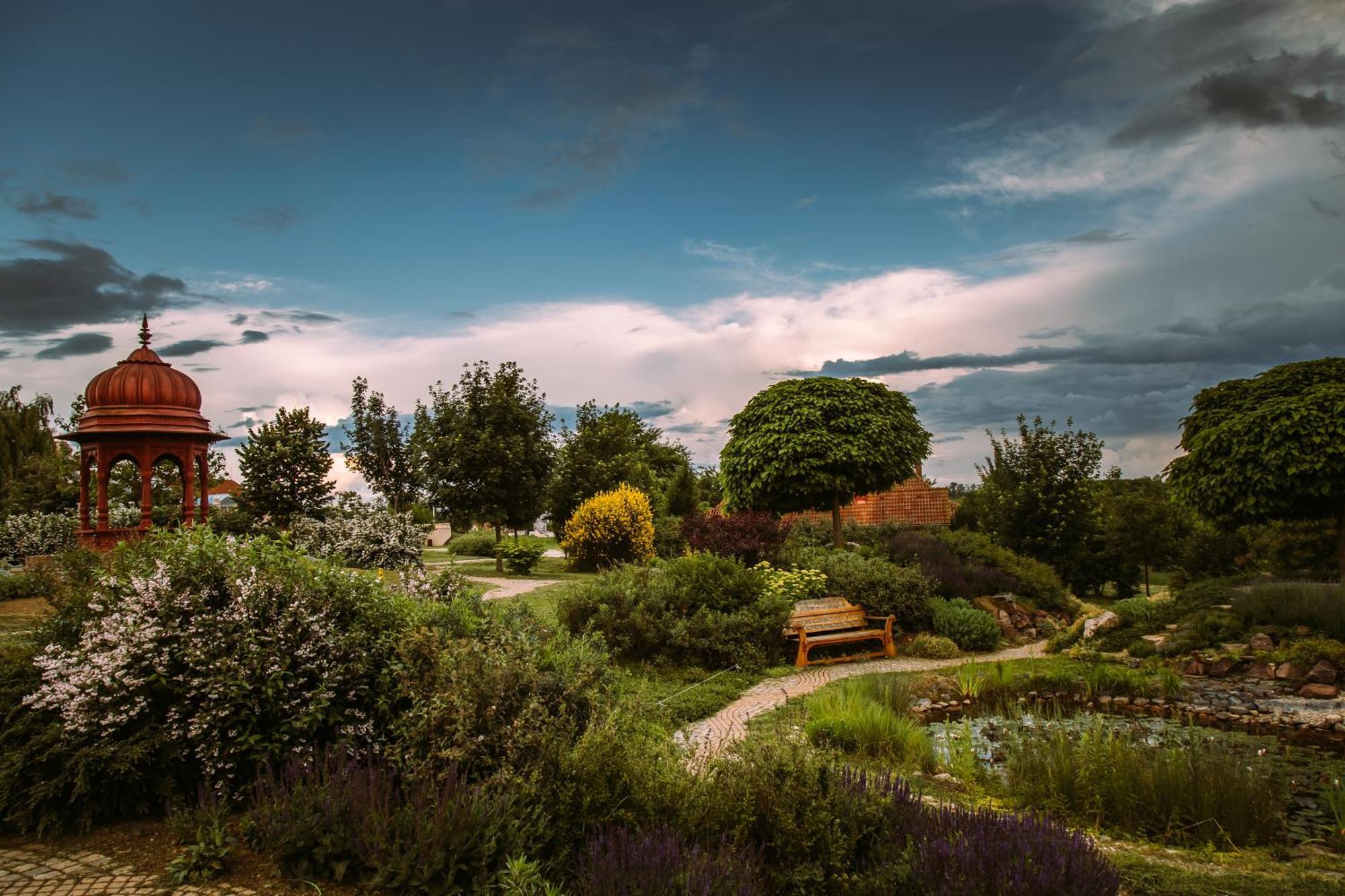 Gurudeva Bhavan – Eco Village Somogyvámos Exteriör bild